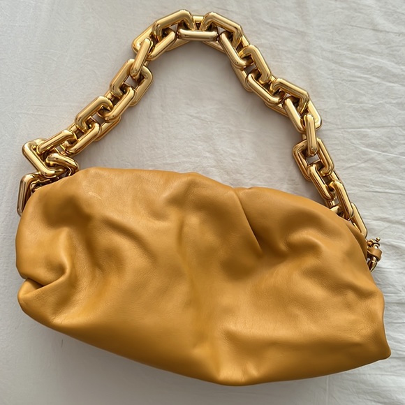 Bottega Veneta The Chain Pouch Shoulder Bag - Picture 4 of 6